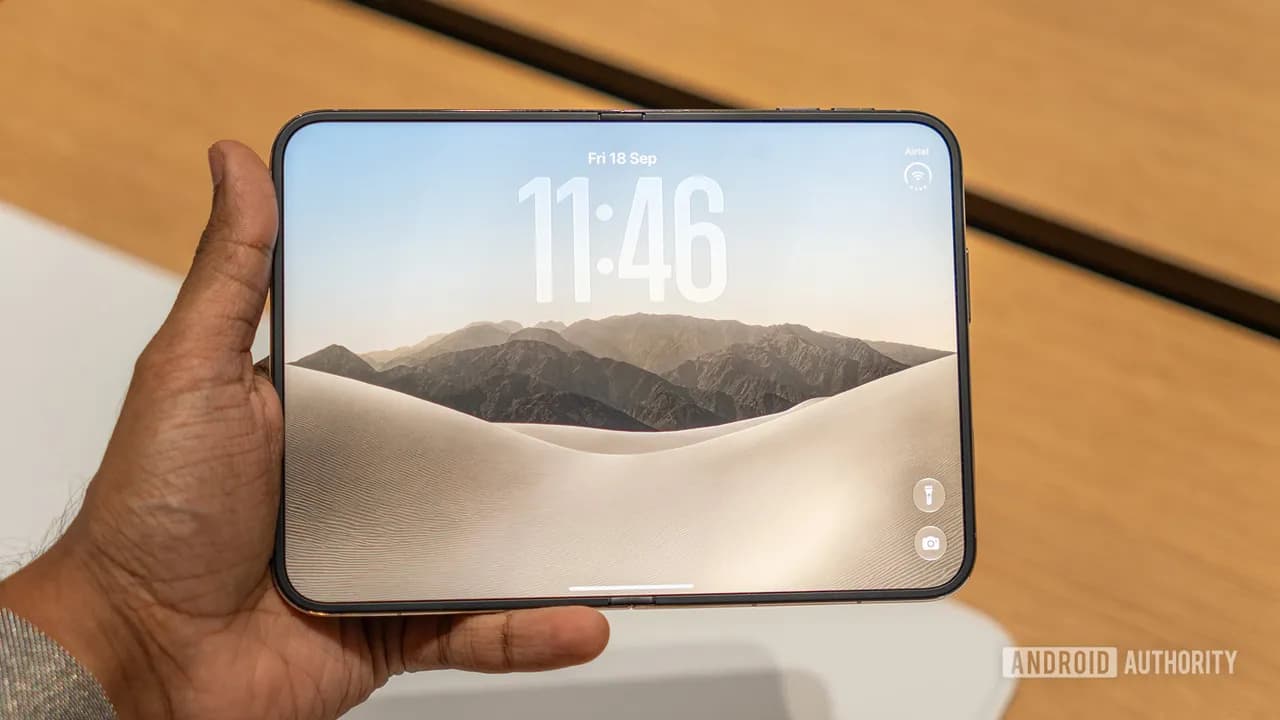 اولین نگاه به iPhone Duo؛ تاشویی با نمایشگر مات و لولای دقیق