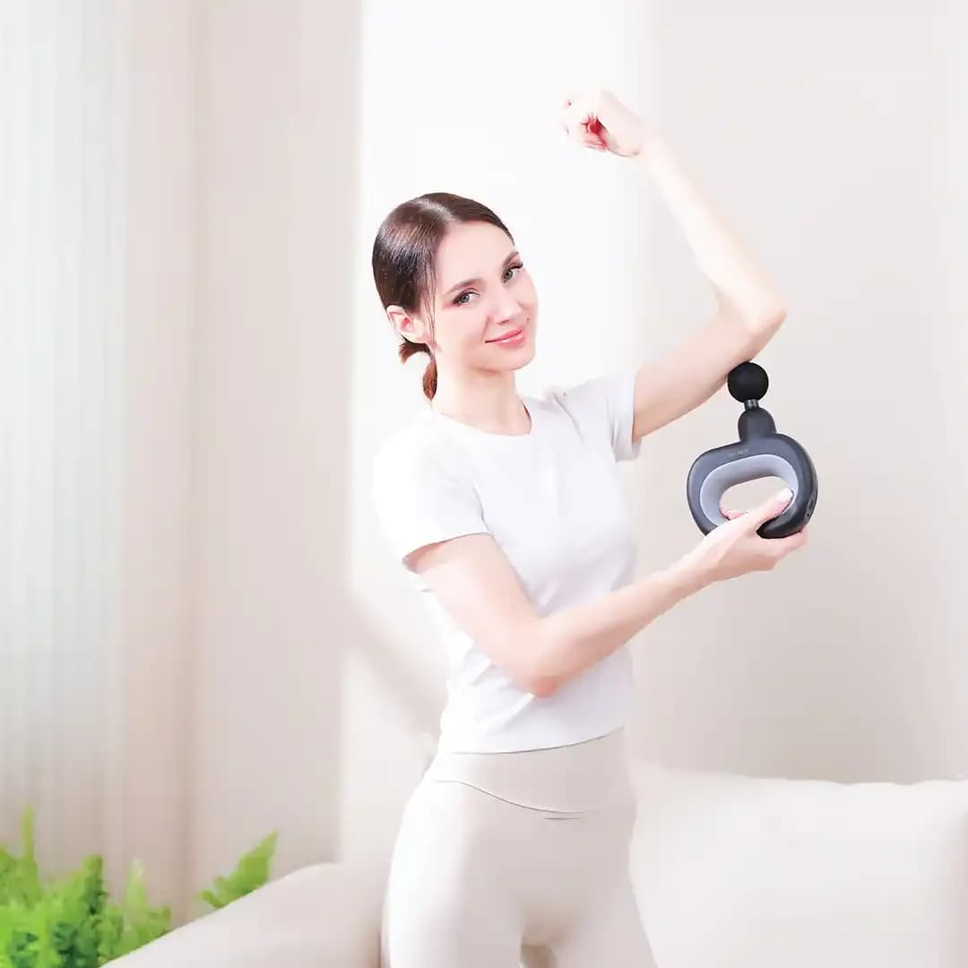 نمای جانبی ماساژور تفنگی Green Lion Muscle Care