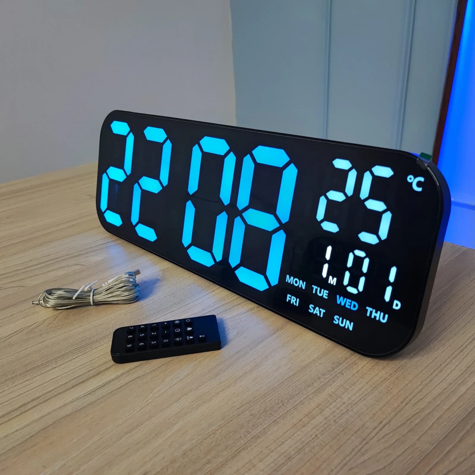 ساعت دیواری دیجیتال LED مدل 1646 | نمایش هم‌زمان زمان، دما، تاریخ و روز هفته