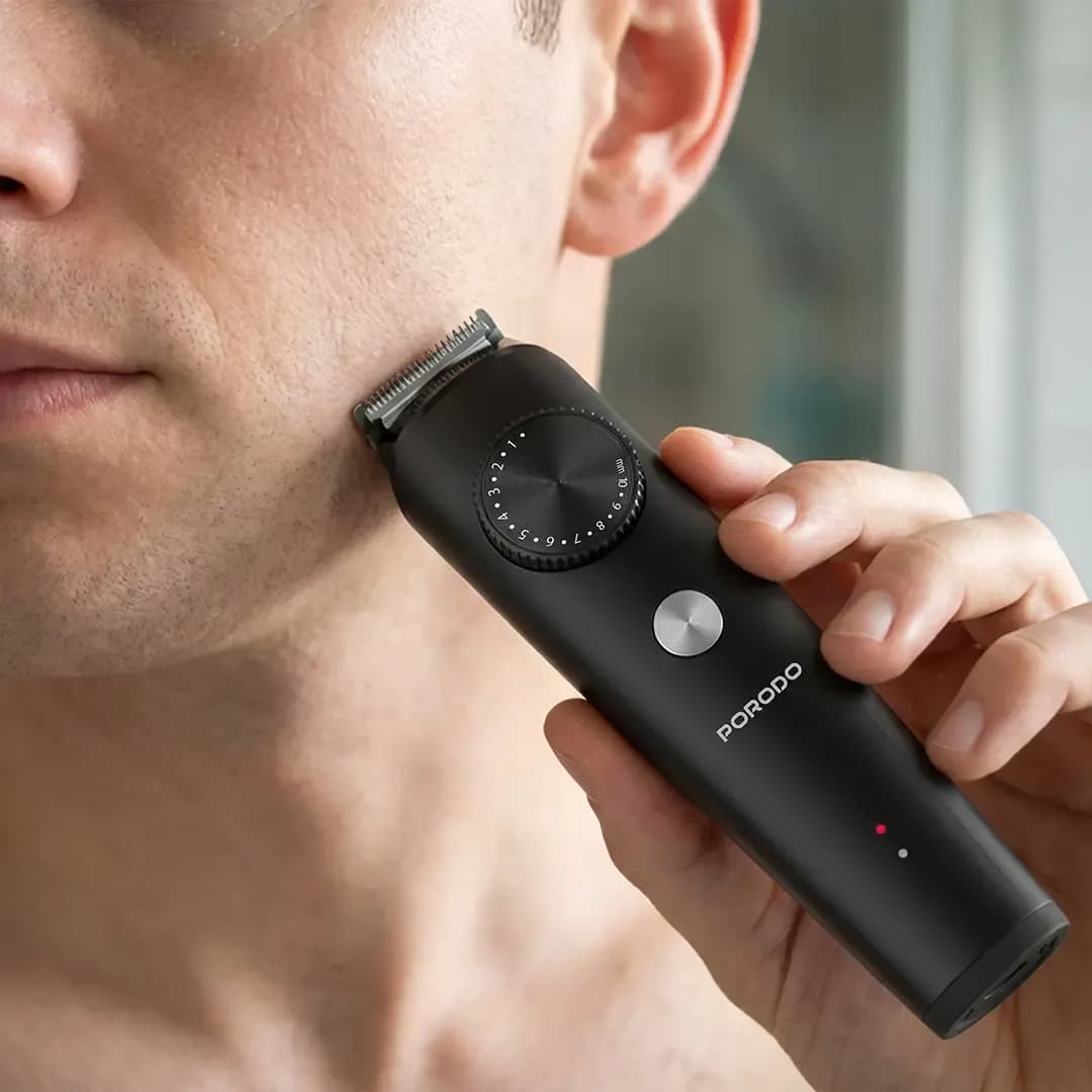 استفاده از ماشین اصلاح Kron برای پیرایش ریش در ناحیه فک و گونه