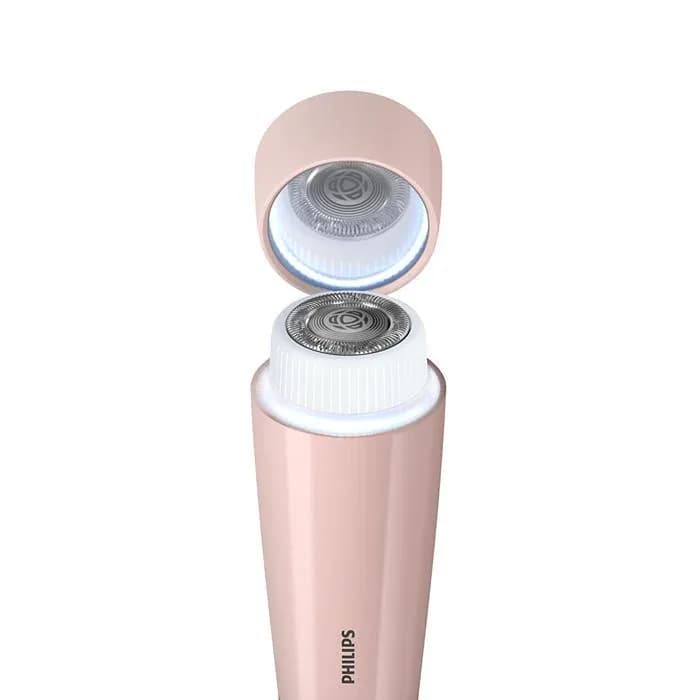 نمای نزدیک سری اصلاح و چراغ LED حلقهای فیلیپس BRR454 به همراه آینه داخلی درپوش